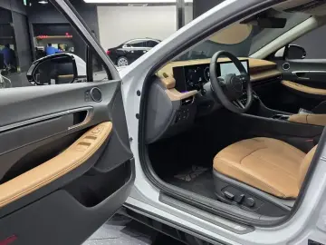 2025 Hyundai Sonata с пробегом 7 396 км