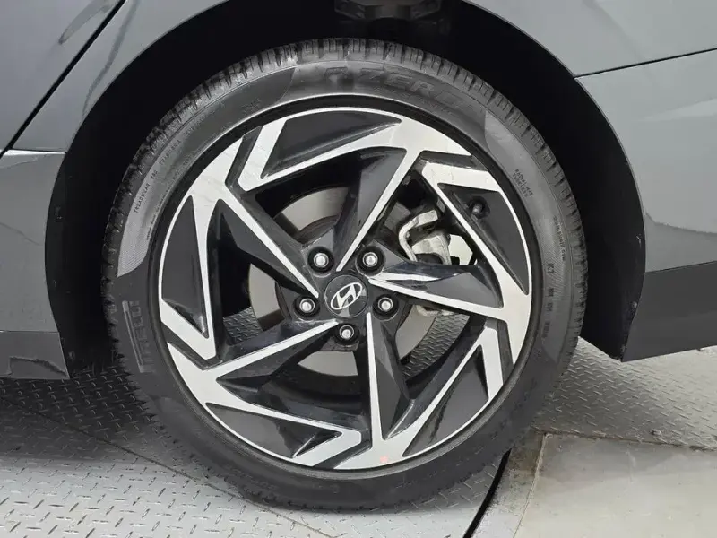 2025 Hyundai Sonata с пробегом 14 273 км