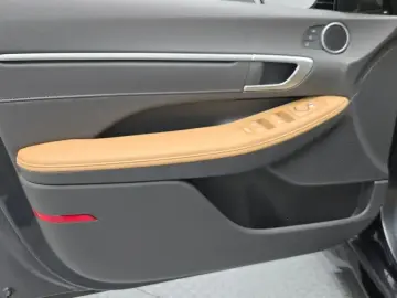 2025 Hyundai Sonata с пробегом 14 273 км