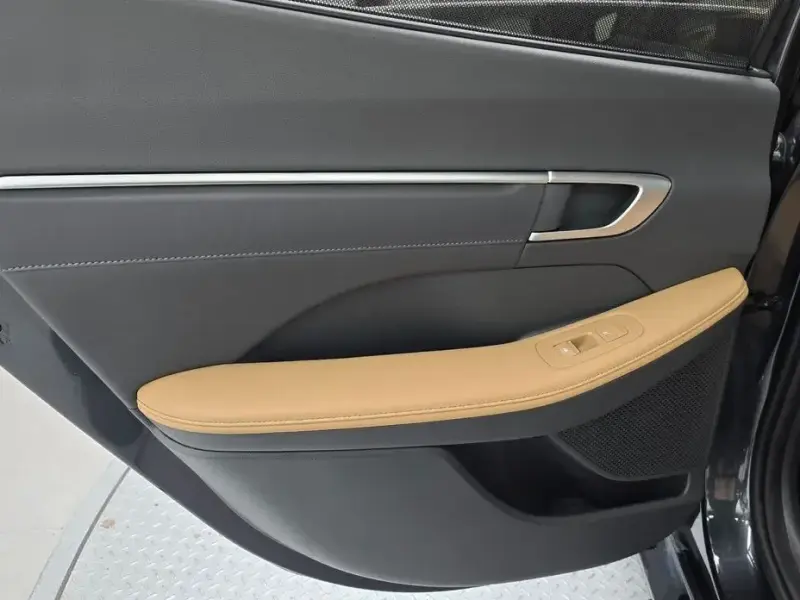 2025 Hyundai Sonata с пробегом 14 273 км