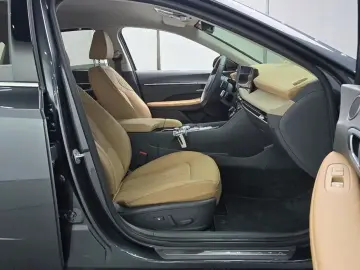 2025 Hyundai Sonata с пробегом 14 273 км