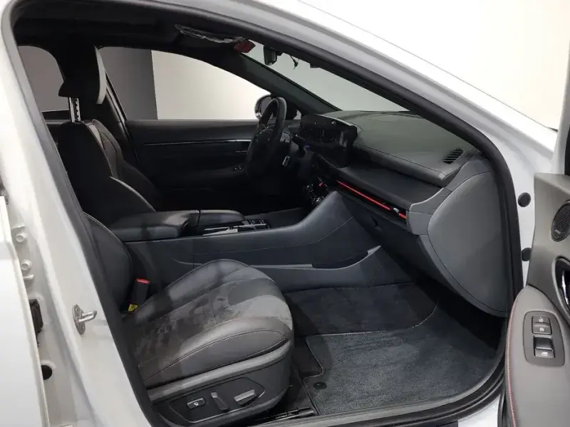 2023 Hyundai Sonata с пробегом 47 856 км