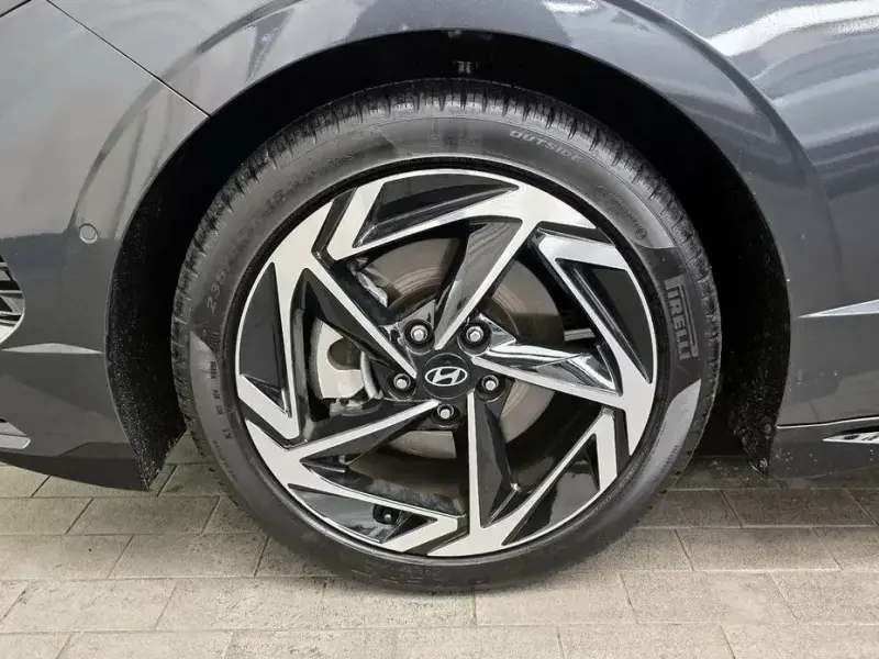 2025 Hyundai Sonata с пробегом 6 917 км