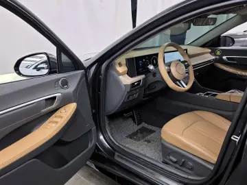 2025 Hyundai Sonata с пробегом 6 917 км