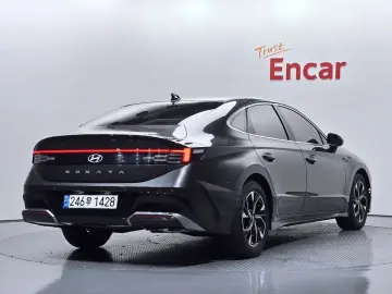 2025 Hyundai Sonata с пробегом 9 775 км