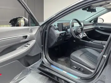 2025 Hyundai Sonata с пробегом 9 775 км