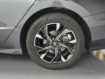 2025 Hyundai Sonata с пробегом 9 775 км