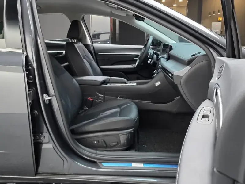 2025 Hyundai Sonata с пробегом 9 775 км