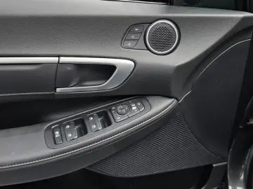 2025 Hyundai Sonata с пробегом 9 775 км