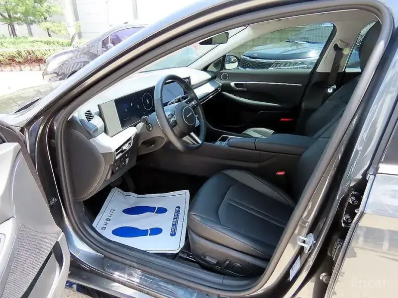 2025 Hyundai Sonata с пробегом 15 077 км