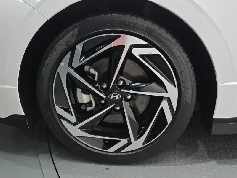 2023 Hyundai Sonata с пробегом 46 801 км