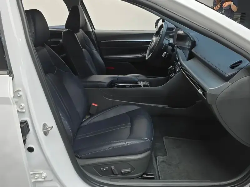 2023 Hyundai Sonata с пробегом 46 801 км