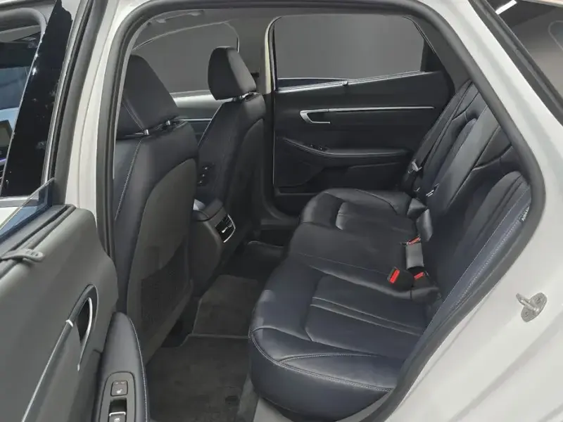 2023 Hyundai Sonata с пробегом 46 801 км