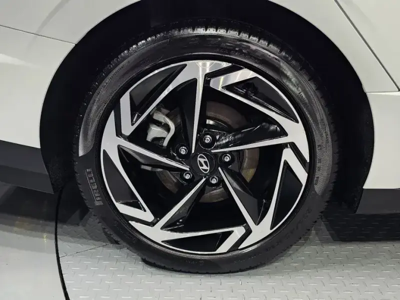 2023 Hyundai Sonata с пробегом 33 127 км