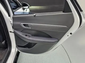 2023 Hyundai Sonata с пробегом 33 127 км