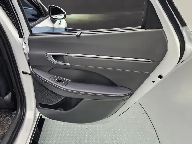 2023 Hyundai Sonata с пробегом 33 127 км