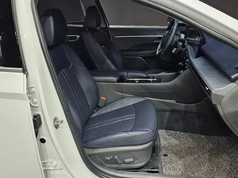 2023 Hyundai Sonata с пробегом 33 127 км