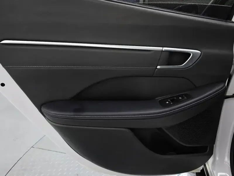 2023 Hyundai Sonata с пробегом 43 454 км