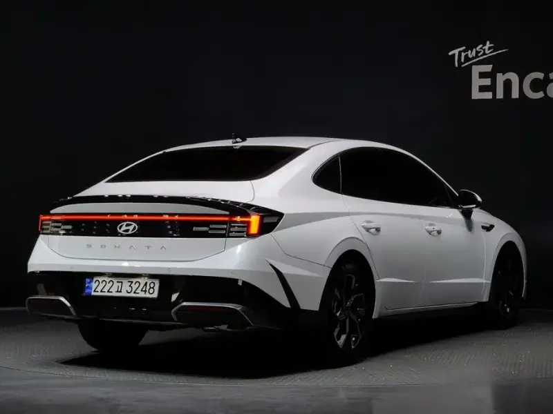 2025 Hyundai Sonata с пробегом 9 402 км