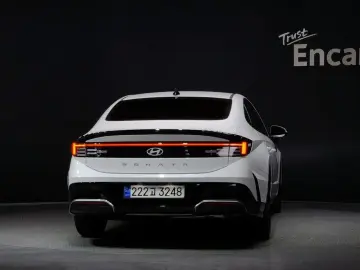 2025 Hyundai Sonata с пробегом 9 402 км