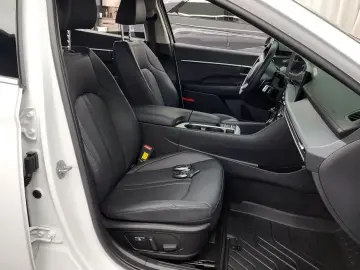 2025 Hyundai Sonata с пробегом 9 402 км