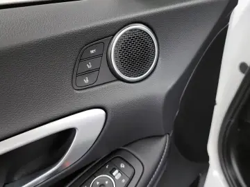 2025 Hyundai Sonata с пробегом 9 402 км