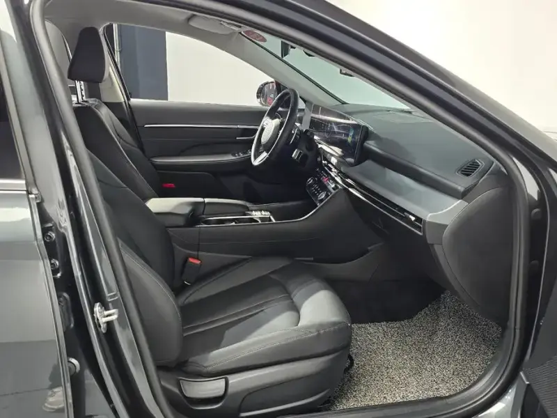 2024 Hyundai Sonata с пробегом 8 236 км