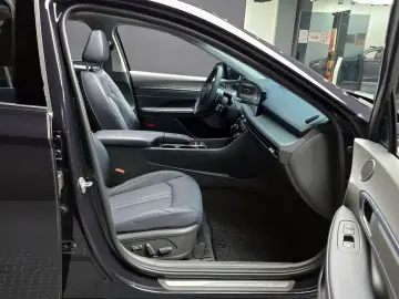 2023 Hyundai Sonata с пробегом 12 622 км