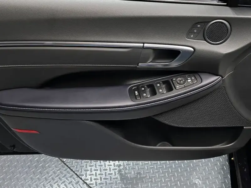 2023 Hyundai Sonata с пробегом 12 622 км