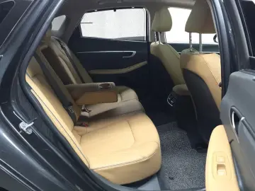 2025 Hyundai Sonata с пробегом 23 625 км