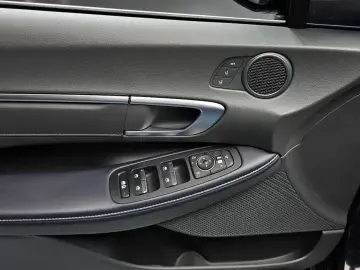 2023 Hyundai Sonata с пробегом 12 622 км