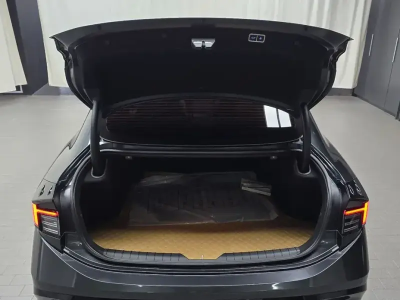 2025 Hyundai Sonata с пробегом 23 625 км