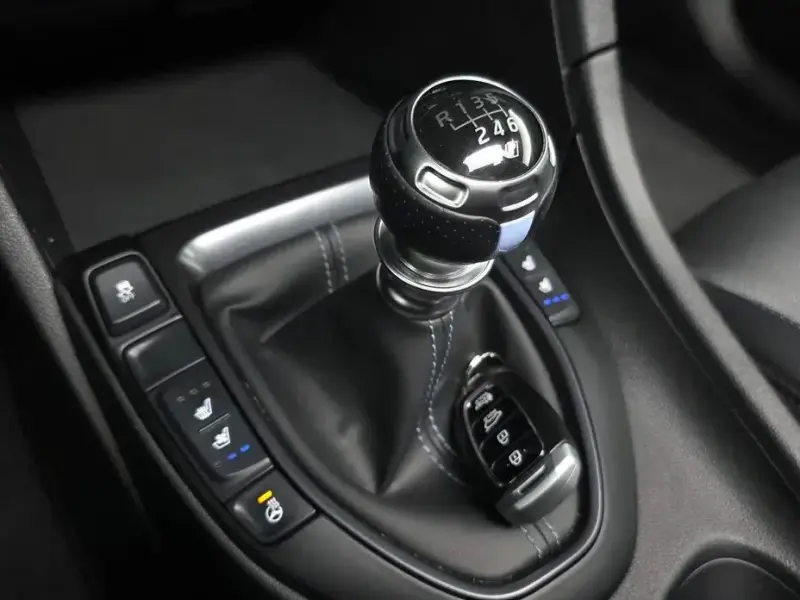 2022 Hyundai Veloster с пробегом 49 726 км
