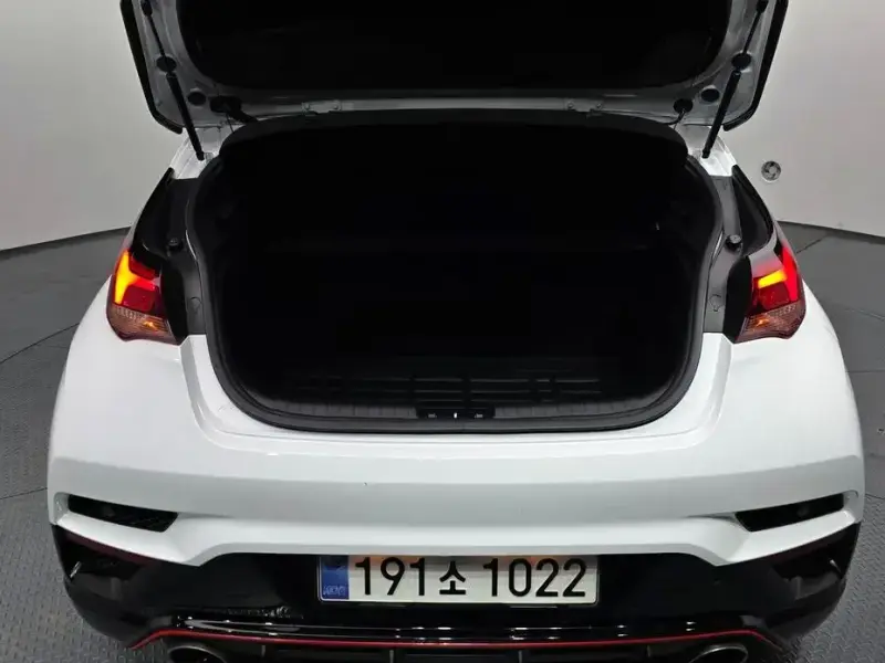 2022 Hyundai Veloster с пробегом 49 726 км