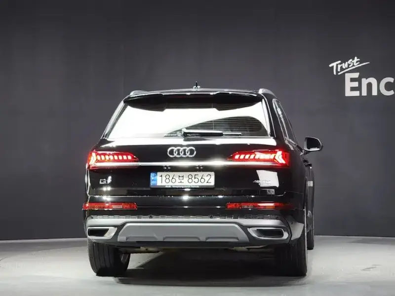 2023 Audi Q7 с пробегом 94 113 км