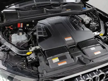 2023 Audi Q7 с пробегом 94 113 км