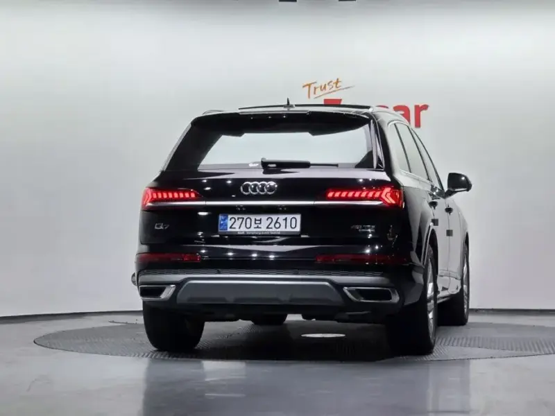 2021 Audi Q7 с пробегом 85 537 км