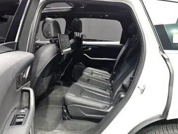 2021 Audi Q7 с пробегом 81 534 км