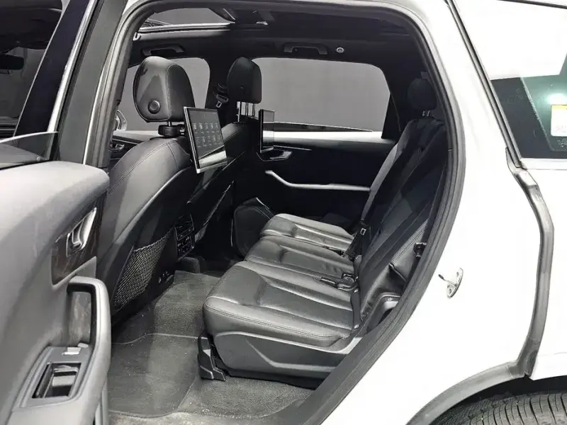 2021 Audi Q7 с пробегом 81 534 км