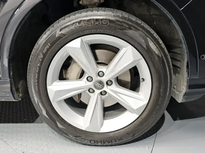 2021 Audi Q7 с пробегом 75 557 км
