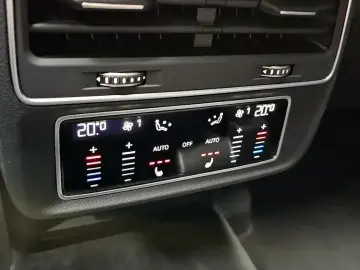 2021 Audi Q7 с пробегом 75 557 км