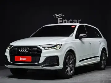 2023 Audi Q7 с пробегом 50 952 км