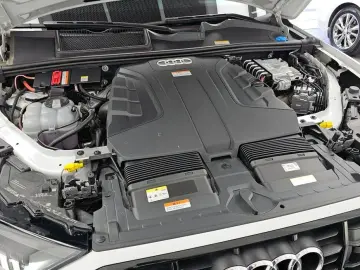 2023 Audi Q7 с пробегом 50 952 км