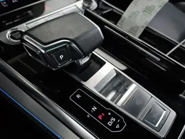2023 Audi Q7 с пробегом 50 952 км