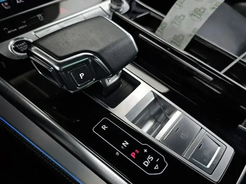 2023 Audi Q7 с пробегом 50 952 км