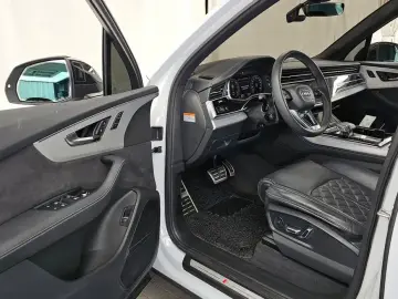 2023 Audi Q7 с пробегом 50 952 км