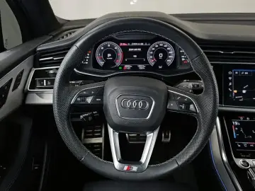 2023 Audi Q7 с пробегом 50 952 км