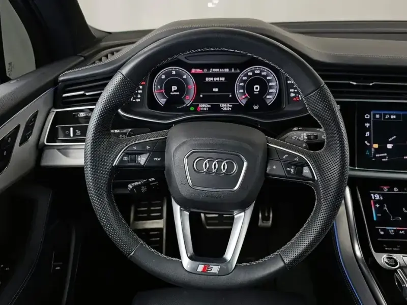 2023 Audi Q7 с пробегом 50 952 км