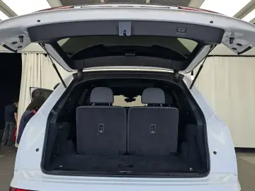 2023 Audi Q7 с пробегом 50 952 км