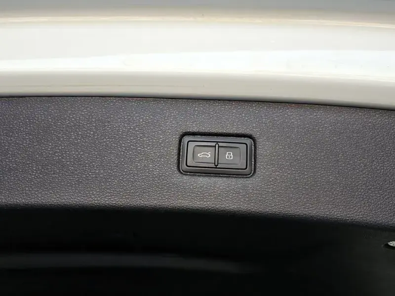 2023 Audi Q7 с пробегом 50 952 км